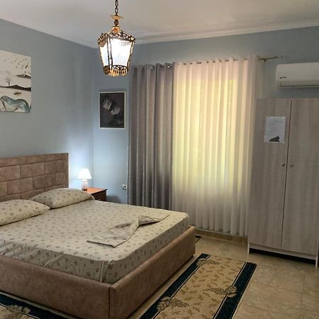 Vila Spaho Корча Екстериор снимка